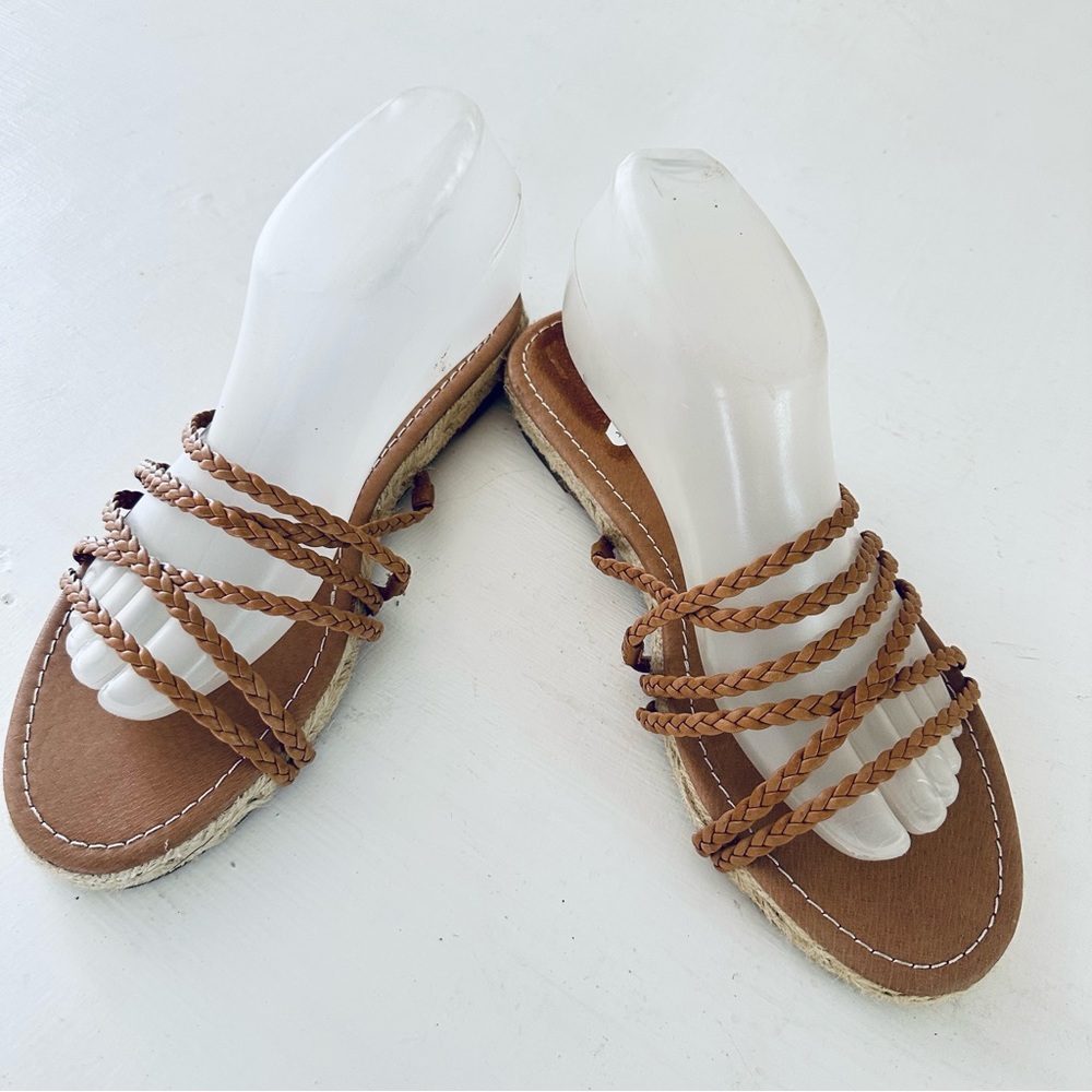 Madewell Women's The Kathryn Espadrille Slide
Sandal in size 10 new
